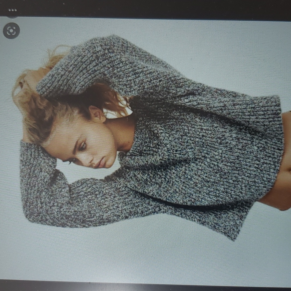 ENVII Cropped Chunky Knit Sweater Sz S